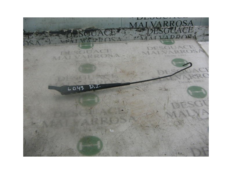 Recambio de brazo limpia delantero izquierdo para ford mondeo berlina/familiar (fd) clx berlina referencia OEM IAM   