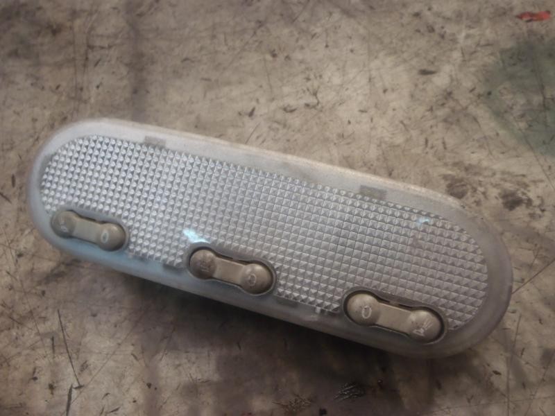 Recambio de piloto interior para renault scenic ii confort dynamique referencia OEM IAM   