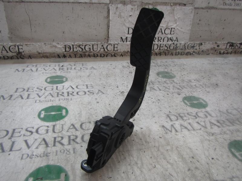 Recambio de potenciometro pedal para audi a6 avant (4f5) 2.0 tdi referencia OEM IAM 8K1721523 8K1721523 