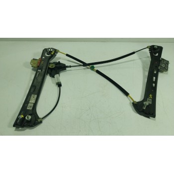 ELEVALUNAS DELANTERO DERECHO A2057200446 A2057206620 