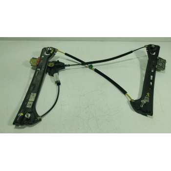 ELEVALUNAS DELANTERO DERECHO A2057200446 A2057206620 
