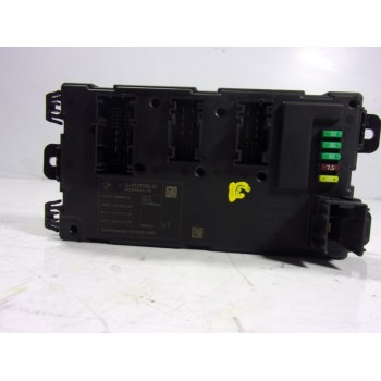 CAJA RELES / FUSIBLES 61359499001 61359329700 A2C3045001400