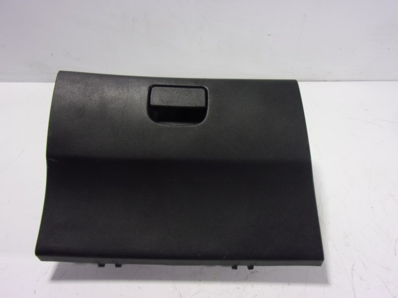 Recambio de guantera para ssangyong korando premium 4x2 referencia OEM IAM   