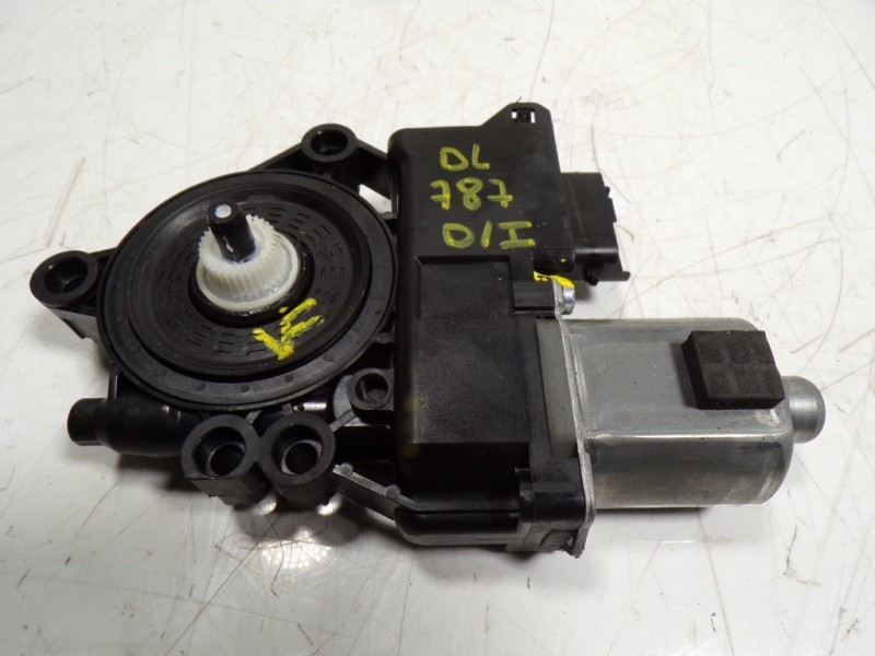 Recambio de motor elevalunas delantero izquierdo para kia ceed 1.0 tgdi cat referencia OEM IAM 82450J7015 82450J7015 