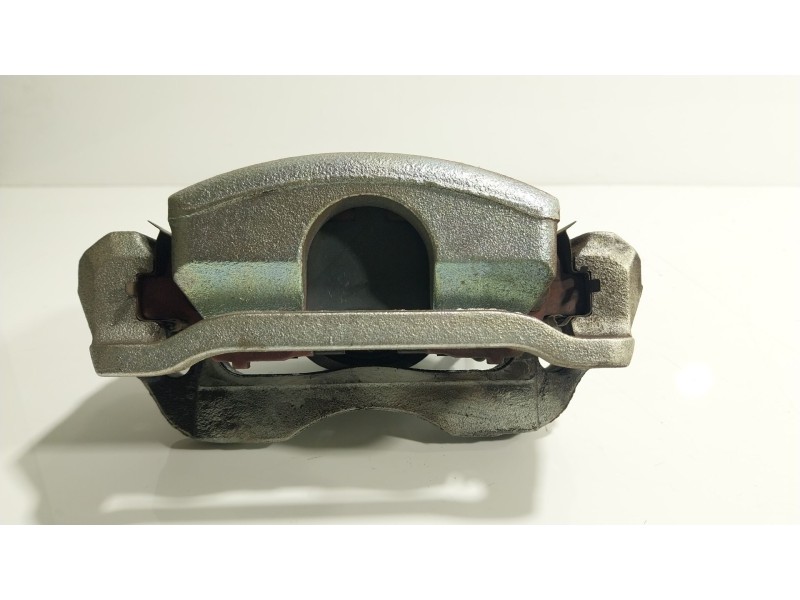 Recambio de pinza freno delantera izquierda para fuso (mitsubishi) canter 3s13 referencia OEM IAM  BC140152 