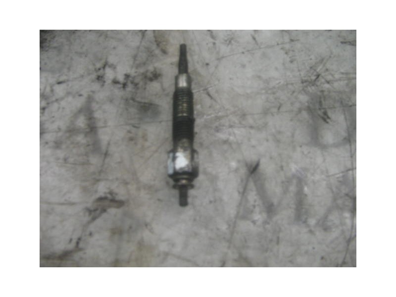 Recambio de calentador para nissan trade 100 referencia OEM IAM   