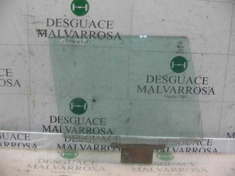 Recambio de cristal puerta trasero derecho para alfa romeo 33 berlina 1.5 ti referencia OEM IAM   