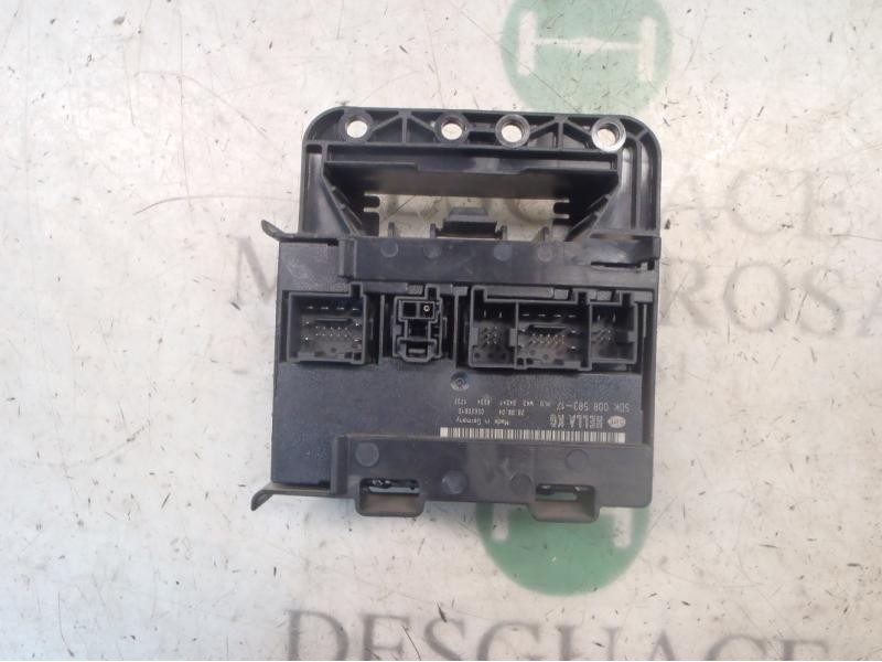 Recambio de caja reles / fusibles para volkswagen golf v berlina (1k1) trendline referencia OEM IAM   