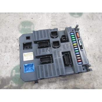 CAJA RELES / FUSIBLES 6580NE 