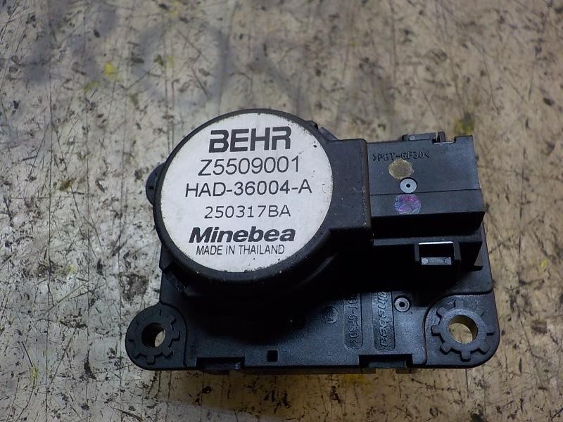 Recambio de modulo electronico para peugeot 308 1.2 12v e-thp referencia OEM IAM 6479E1 Z5509001 