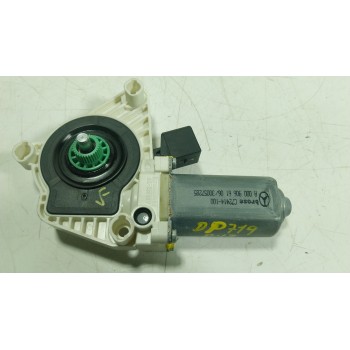 MOTOR ELEVALUNAS DELANTERO IZQUIERDO A0009066106 A0009066106 