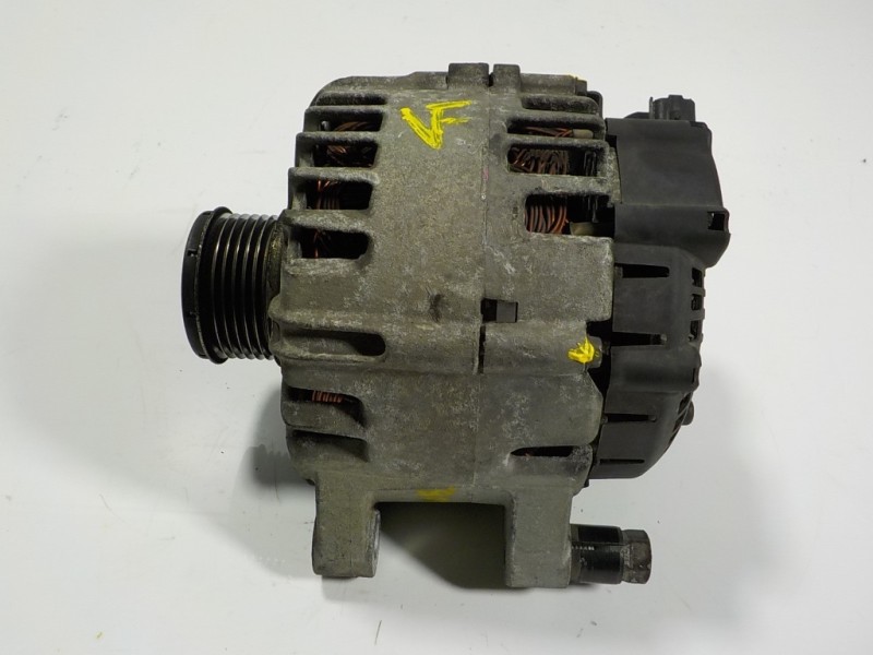 Recambio de alternador para peugeot 208 1.4 hdi fap referencia OEM IAM 9678048880 9678048880 TG15C189