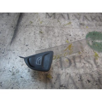 MANDO ELEVALUNAS DELANTERO DERECHO 