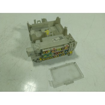 CAJA RELES / FUSIBLES 827300H030 827300H030A 