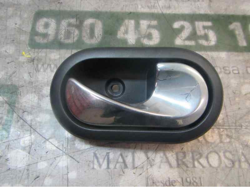 Recambio de maneta interior delantera derecha para dacia duster adventure referencia OEM IAM 8200735218  