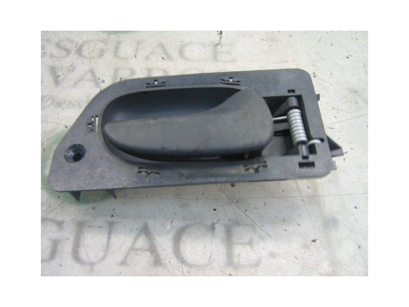 Recambio de maneta interior delantera derecha para renault laguna (b56) 1.9 dti rt referencia OEM IAM   
