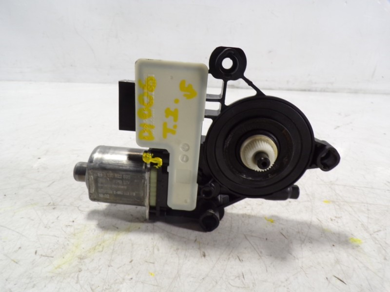 Recambio de motor elevalunas trasero izquierdo para volkswagen golf vii lim. (bq1) advance referencia OEM IAM 5Q0959407 5Q095981