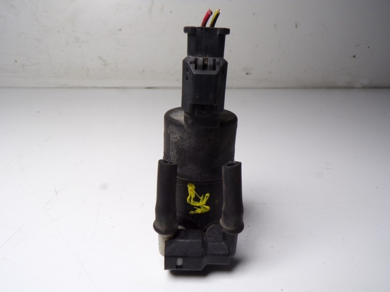 Recambio de bomba limpia para peugeot 208 1.4 hdi fap referencia OEM IAM 643475 9641553980 