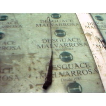 BRAZO LIMPIA DELANTERO DERECHO 