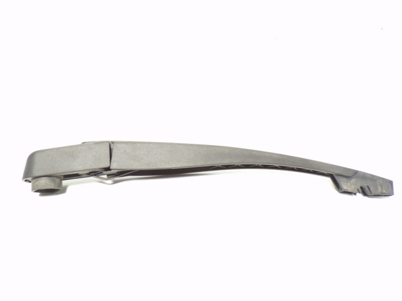 Recambio de brazo limpia trasero para peugeot 208 1.4 hdi fap referencia OEM IAM 1608396380  