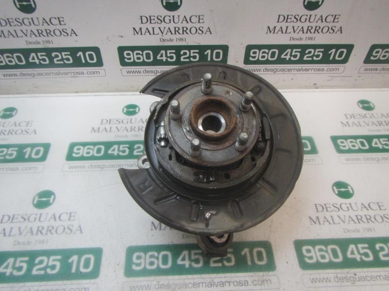 Recambio de mangueta trasera derecha para land rover freelander (lr2) 2.2 td4 cat referencia OEM IAM LR006962  LR001127