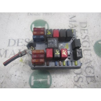 CAJA RELES / FUSIBLES 