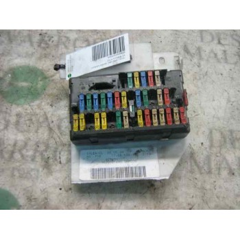 CAJA RELES / FUSIBLES 