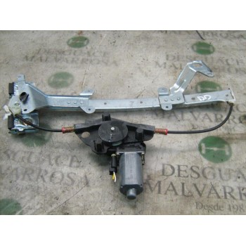 ELEVALUNAS DELANTERO DERECHO 