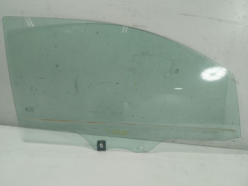 Recambio de cristal puerta delantero derecho para toyota aygo (_b4_) 1.0 (kgb40) referencia OEM IAM 681110H030  