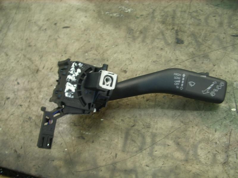 Recambio de mando limpia para seat leon (1p1) reference referencia OEM IAM   