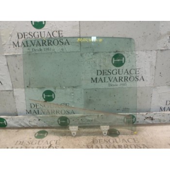 CRISTAL PUERTA TRASERO DERECHO 823000007R 