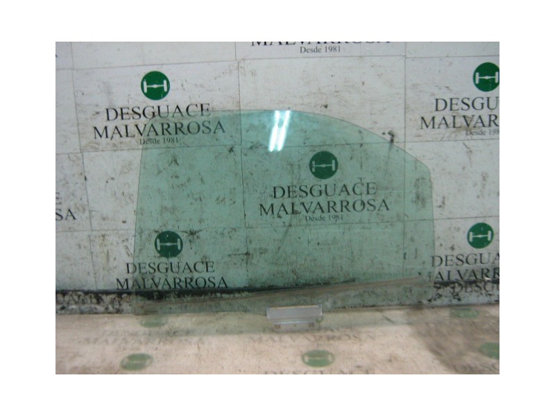 Recambio de cristal puerta trasero izquierdo para ford mondeo berlina (gd) 2.5 v6 24v cat referencia OEM IAM   