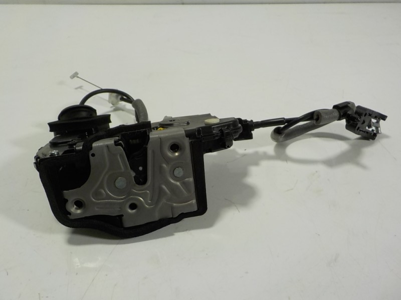 Recambio de cerradura puerta trasera izquierda para skoda kamiq (nw4) 1.0 tsi referencia OEM IAM 10A839015 10A839015 