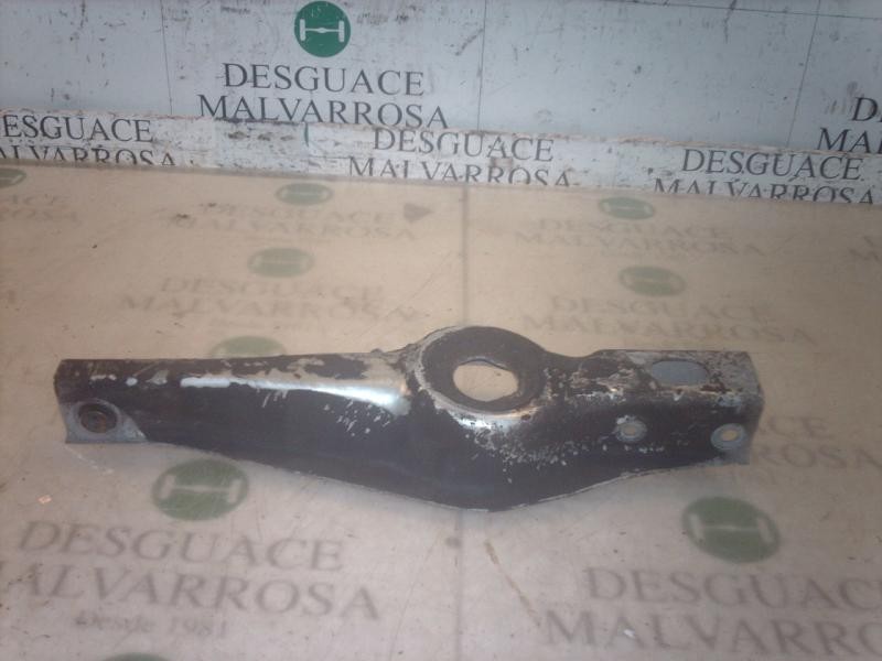 Recambio de brazo suspension inferior trasero derecho para peugeot 406 berlina (s1/s2) sv referencia OEM IAM   