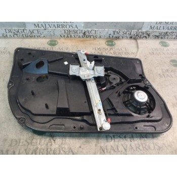 ELEVALUNAS DELANTERO DERECHO 