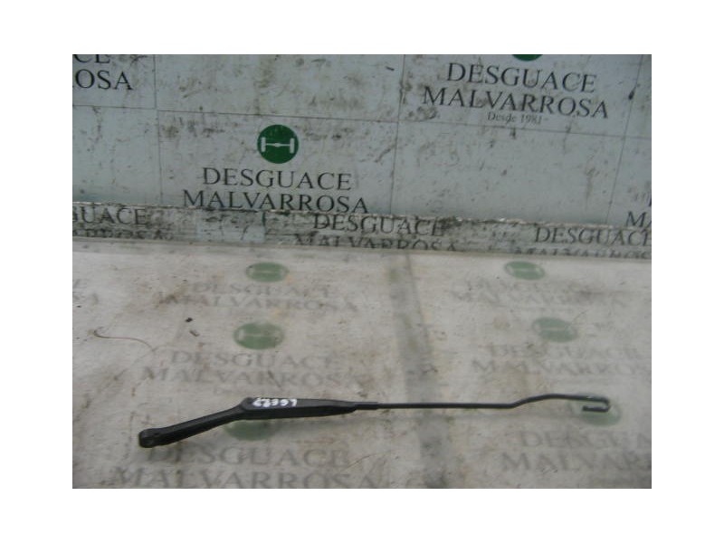 Recambio de brazo limpia delantero derecho para opel astra g berlina comfort referencia OEM IAM   