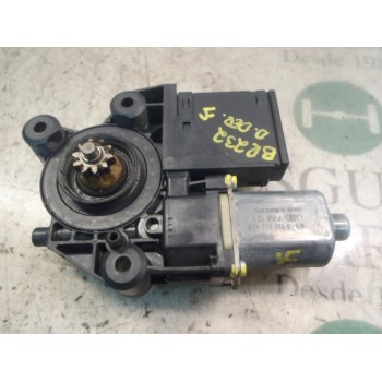 MOTOR ELEVALUNAS DELANTERO DERECHO 807301396R 0130822478 0130822478