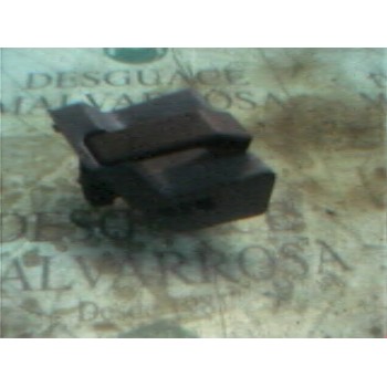 MANETA INTERIOR DELANTERA IZQUIERDA 