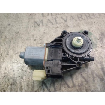 MOTOR ELEVALUNAS DELANTERO DERECHO 