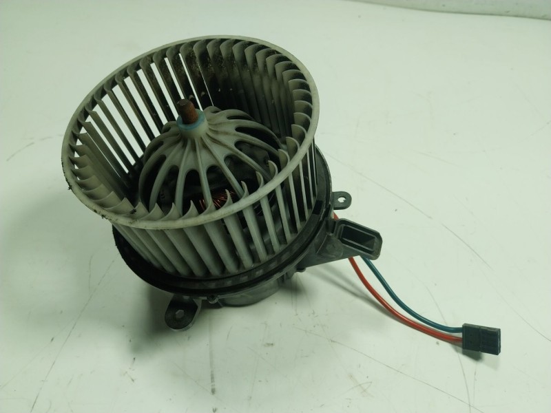 Recambio de motor calefaccion para porsche panamera 3.0 v6 tdi cat referencia OEM IAM 97057392201  