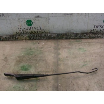 BRAZO LIMPIA DELANTERO DERECHO 