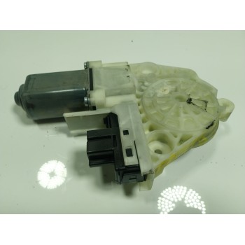 MOTOR ELEVALUNAS DELANTERO DERECHO 97062410201 924206100 