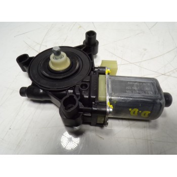 MOTOR ELEVALUNAS DELANTERO DERECHO 8W0959802 8W0959802 