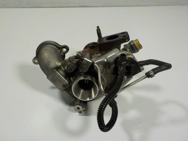 Recambio de turbocompresor para peugeot 208 1.4 hdi fap referencia OEM IAM 375Q9 9673283680 12101600358