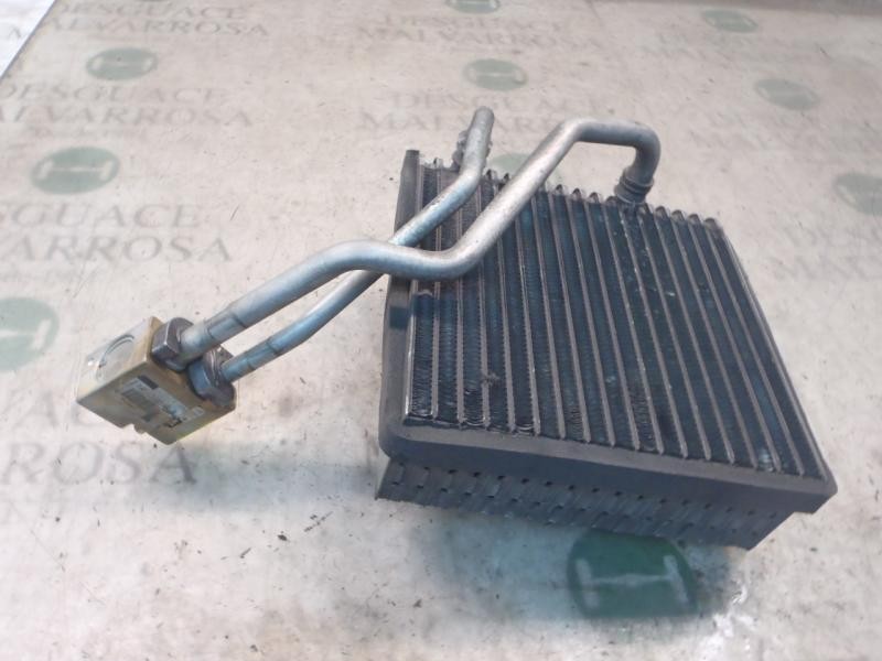 Recambio de evaporador aire acondicionado para volkswagen bora berlina (1j2) highline referencia OEM IAM 1J1820007  