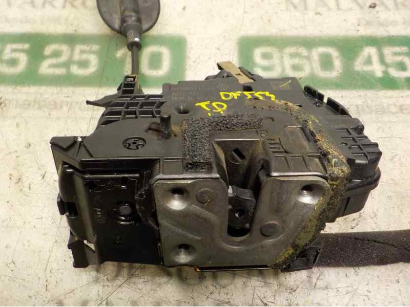 Recambio de cerradura puerta trasera derecha para renault clio iv 0.9 tce referencia OEM IAM   