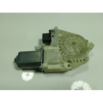 MOTOR ELEVALUNAS DELANTERO IZQUIERDO 97062410101 924205100 