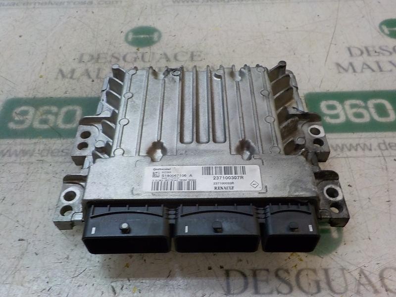 Recambio de centralita motor uce para renault megane iii berlina 5 p expression referencia OEM IAM   