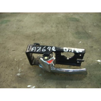 MANETA INTERIOR DELANTERA IZQUIERDA 826101G010 