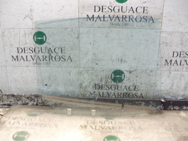 Recambio de cristal puerta trasero derecho para kia rio ls berlina (5-ptas.) referencia OEM IAM   